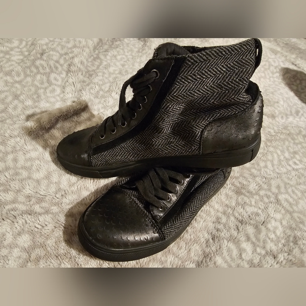 Steve Madden Sneaker